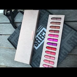 Mac Select  snow ball mini lipsticks Limited